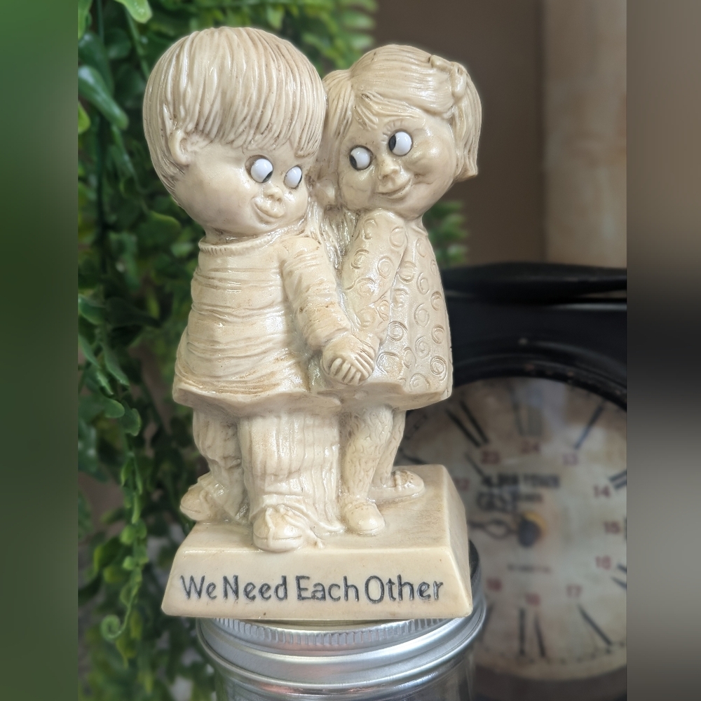 Vintage 1970 R&W Berries Co. Collectible Figurine - We Need Each Other